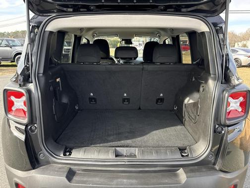 2023 Jeep Renegade Altitude