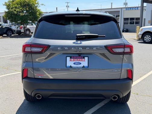 Carbonized Gray Metallic 2025 Ford Escape ST-Line Select