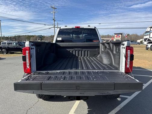 Avalanche 2026 Ford F-250 Lariat