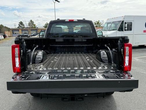 Agate Black Metallic 2025 Ford F-250 XL