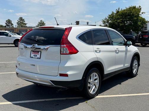 White 2016 Honda CR-V EX