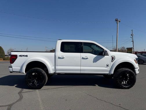 Oxford White 2026 Ford F-150 XLT