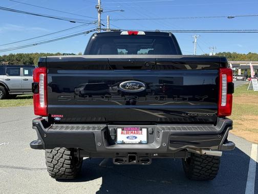 Agate Black Metallic 2026 Ford F-250 XLT