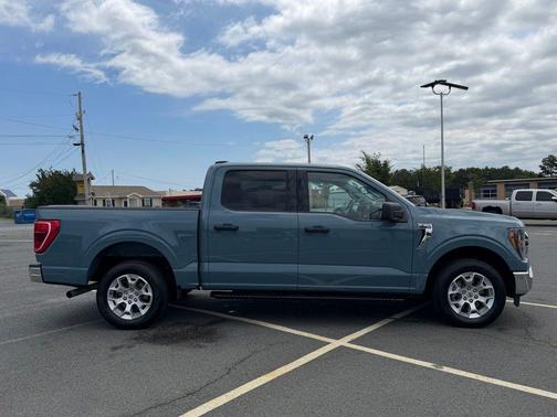 Blue 2023 Ford F-150 XLT