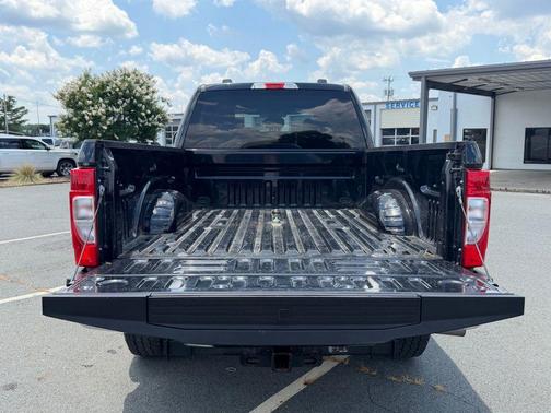 Black Metallic 2022 Ford F-250 XL