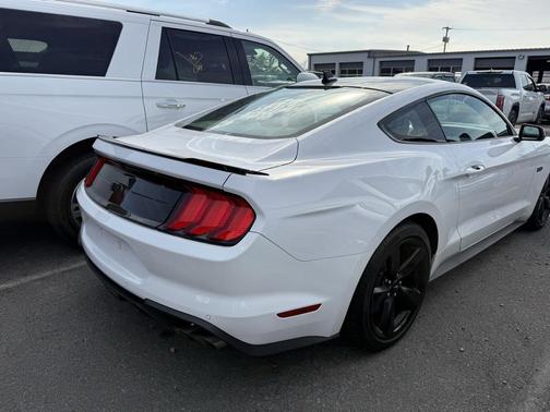 2022 Ford Mustang GT Premium