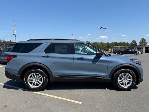 Vapor Blue Metallic 2026 Ford Explorer Active