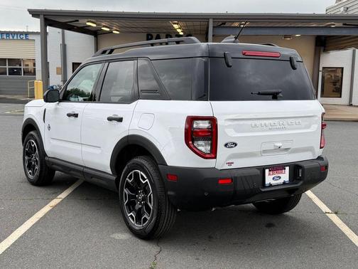 Oxford White 2026 Ford Bronco Sport Outer Banks