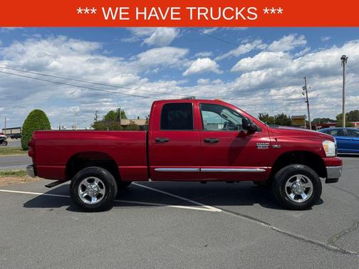 Inferno Red Crystal PC/Mineral Gray Met CC 2009 Dodge Ram 2500 SLT Quad Cab