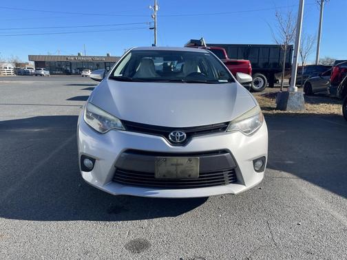 2016 Toyota Corolla LE Plus