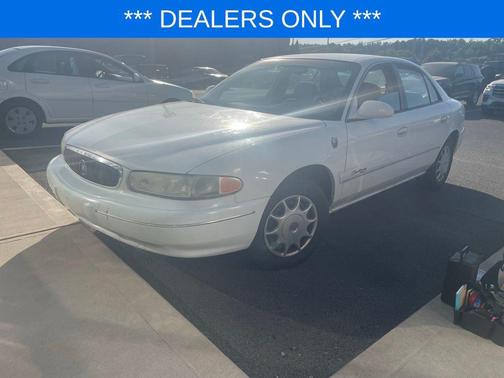 Bright White 2000 Buick Century Custom
