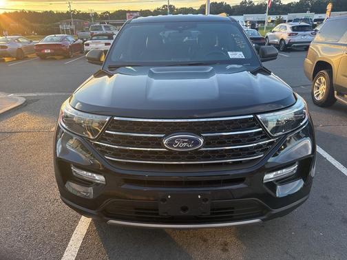 Black 2020 Ford Explorer XLT