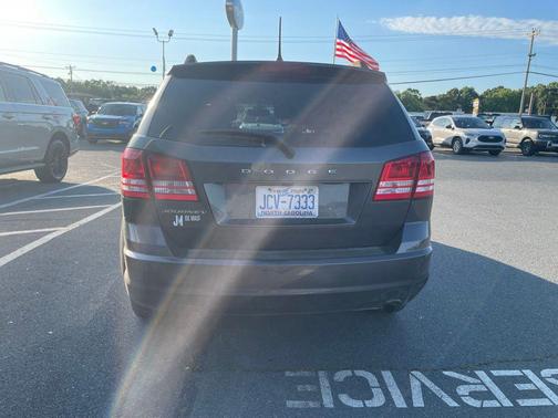 Granite Crystal Metallic Clearcoat 2020 Dodge Journey SE Value