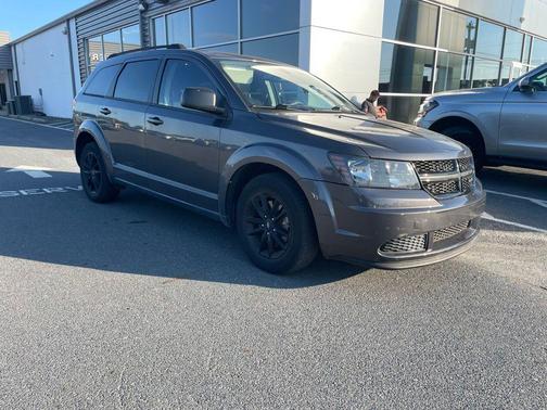 Granite Crystal Metallic Clearcoat 2020 Dodge Journey SE Value