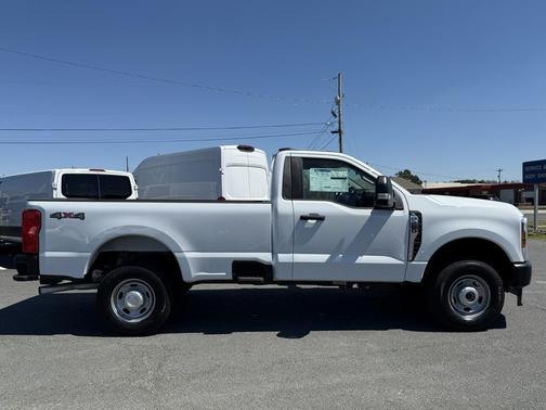2025 Ford F-250 XLT