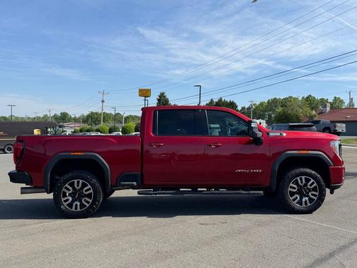 Cayenne Red 2022 GMC Sierra 2500 AT4