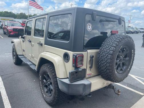 Gobi Clearcoat 2018 Jeep Wrangler JK Unlimited Sahara