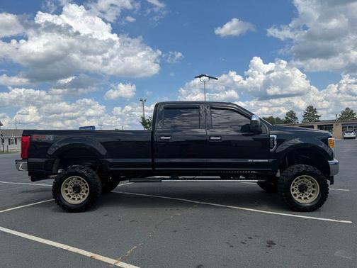 Shadow Black 2017 Ford F-250 Lariat