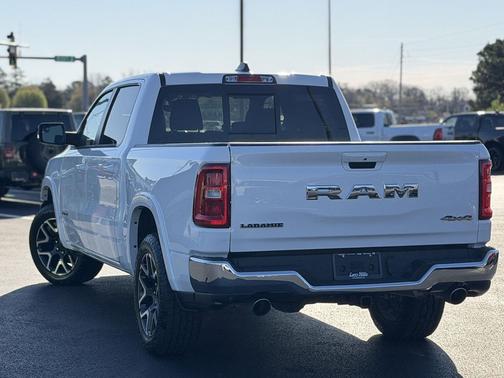 Bright White Clearcoat 2025 RAM 1500 Laramie
