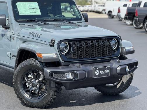 2025 Jeep Gladiator Willys