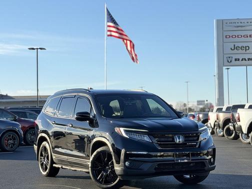 2022 Honda Pilot AWD Black Edition