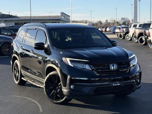 2022 Honda Pilot AWD Black Edition