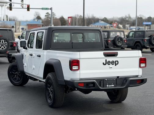 Bright White Clearcoat 2026 Jeep Gladiator Sport