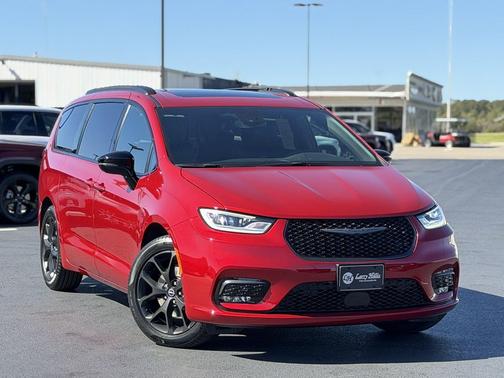 2026 Chrysler Pacifica L