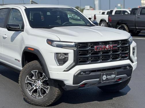 2024 GMC Canyon AT4