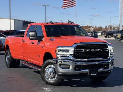 2024 RAM 3500 Big Horn Crew Cab 4x4 8' Box