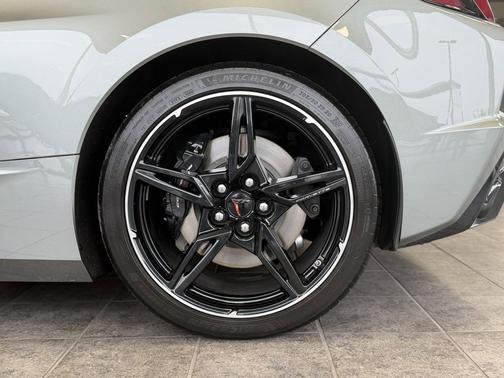 2024 Chevrolet Corvette Stingray w/2LT
