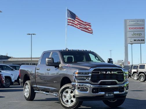 2025 RAM 2500 Big Horn Crew Cab 4x4 6'4' Box