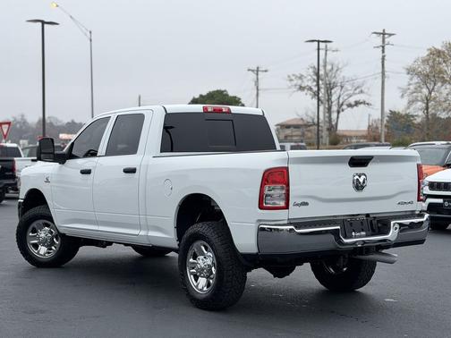 2024 RAM 2500 Tradesman Crew Cab 4x4 6'4' Box