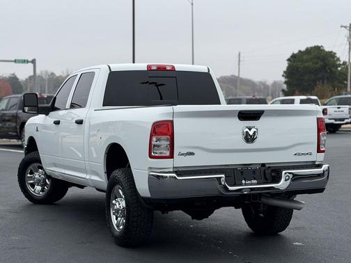 2024 RAM 2500 Tradesman Crew Cab 4x4 6'4' Box