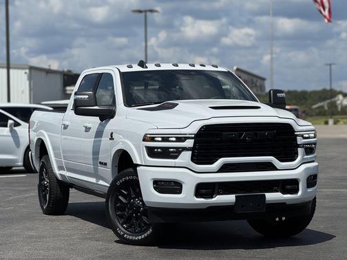 2025 RAM 3500 Limited Crew Cab 4x4 6'4' Box