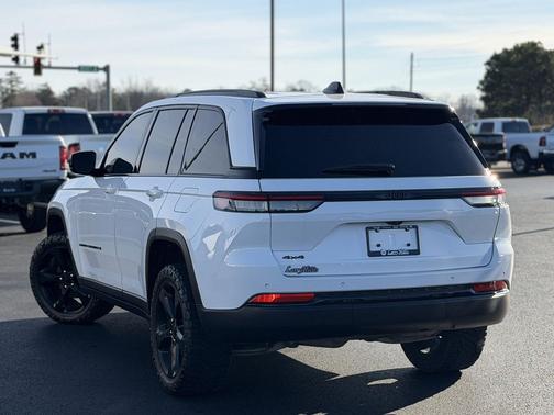 2024 Jeep Grand Cherokee Altitude