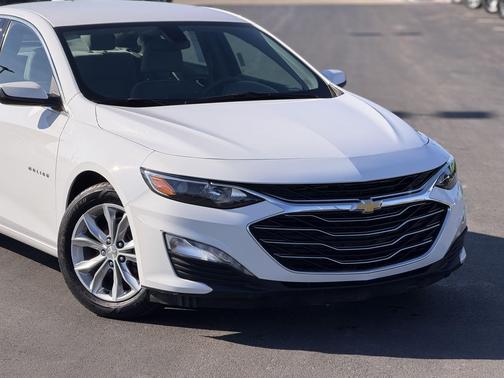 2021 Chevrolet Malibu FWD LT