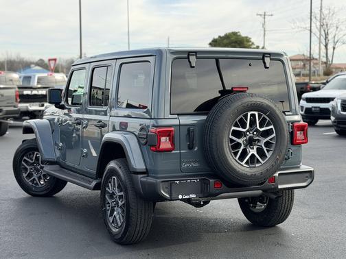 2026 Jeep Wrangler 4-Door Sahara 4x4