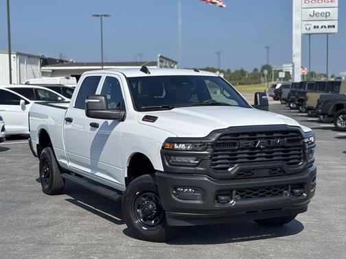2025 RAM 2500 Tradesman Crew Cab 4x4 6'4' Box