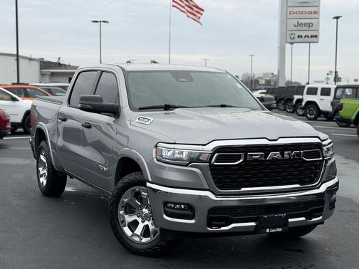 Billet Silver Metallic Clearcoat 2025 RAM 1500 Big Horn/Lone Star