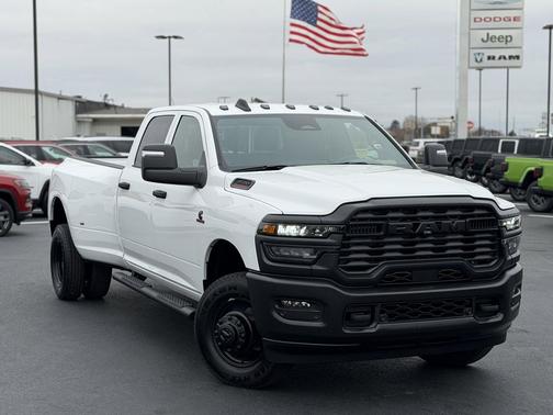 2026 RAM 3500 Tradesman