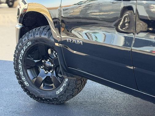 2026 RAM 1500 Warlock Crew Cab 4x4 5'7' Box