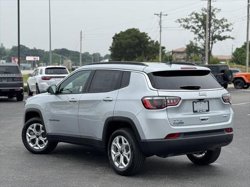 2025 Jeep Compass Latitude