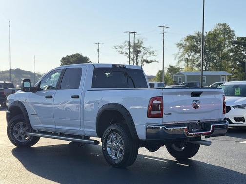 2024 RAM 2500 Big Horn Crew Cab 4x4 6'4' Box