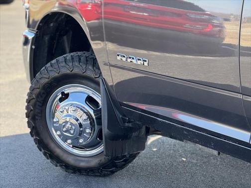 2024 RAM 3500 Big Horn Crew Cab 4x4 8' Box