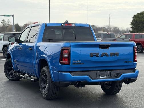 Hydro Blue Pearlcoat 2026 RAM 1500 Big Horn/Lone Star