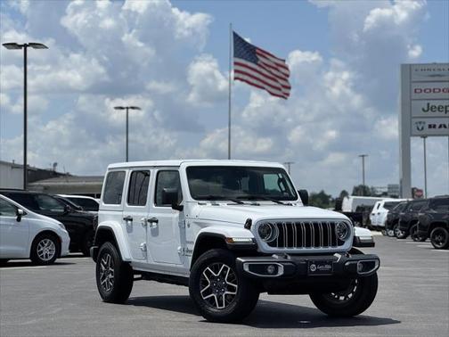 2024 Jeep Wrangler 4-Door Sahara 4x4