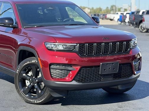 2025 Jeep Grand Cherokee Altitude