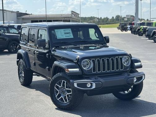 2025 Jeep Wrangler 4-Door Sahara 4x4