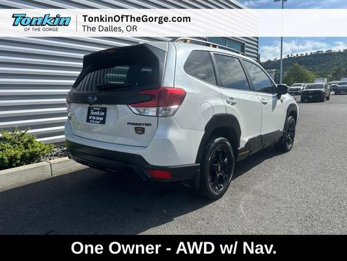 Crystal White Pearl 2023 Subaru Forester Wilderness